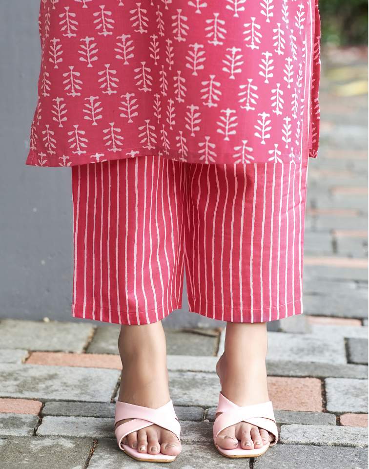 Pink Silk Printed V Neck 3/4 Sleeve Straight Kurta Set With Pant & Dupatta