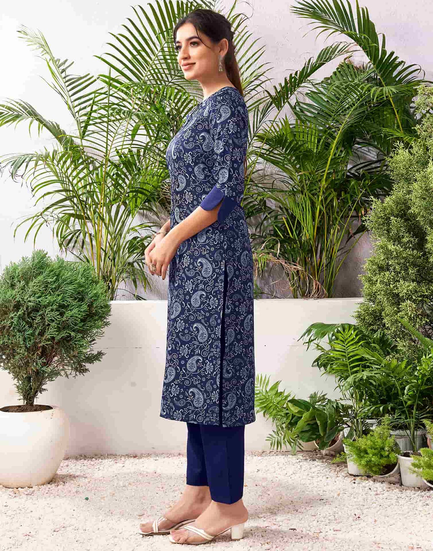 Crepe Printed Straight Kurta with Pant & Dupatta