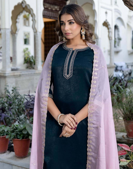 Affordable Navy blue velvet heavy embroidered kurta set with dupatta