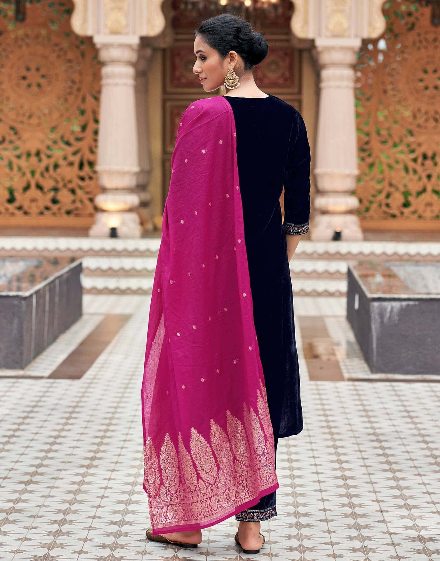 Affordable Navy blue velvet round neck kurti set with dupatta