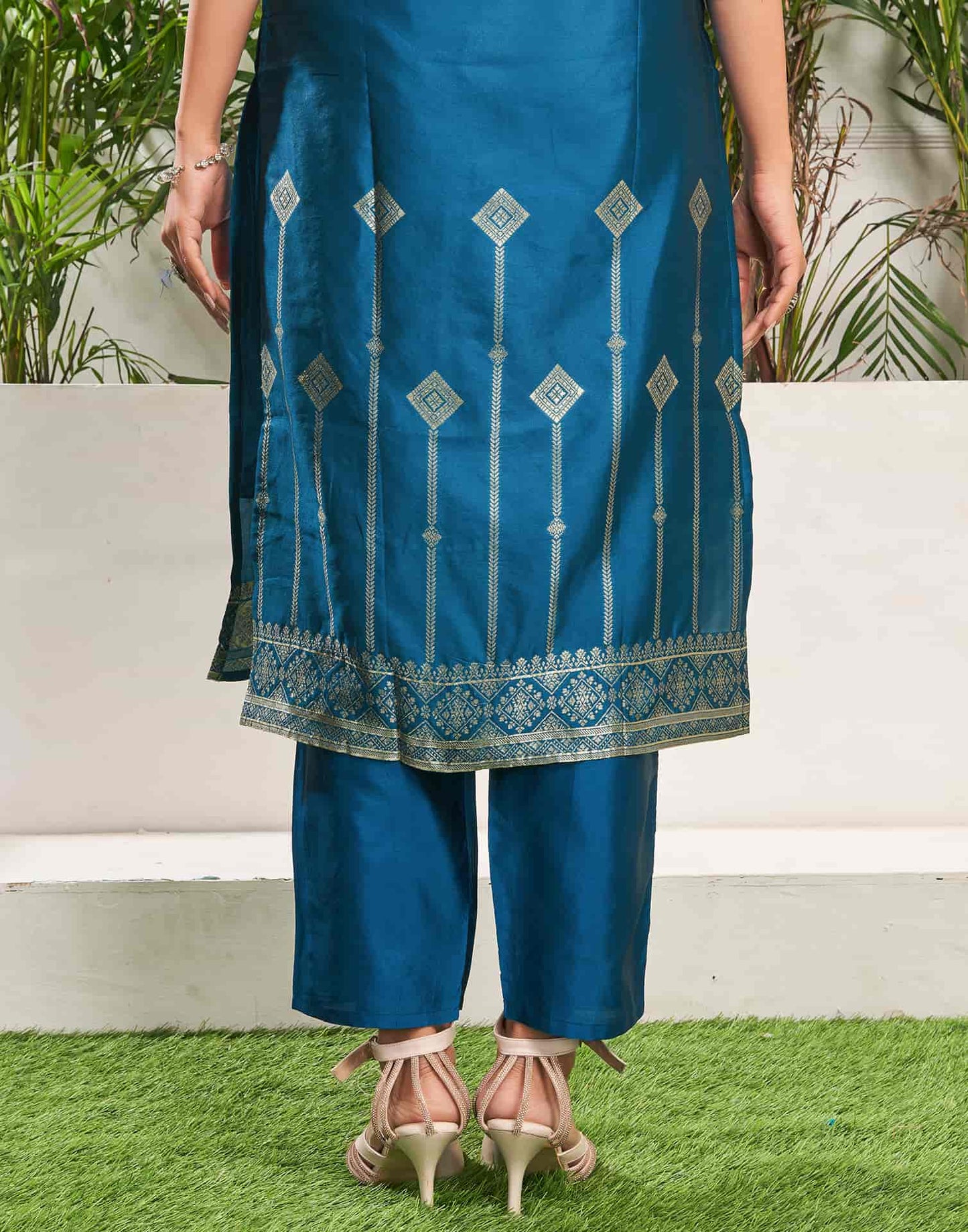 Silk Blend Jacquard Work Straight Kurta with Pant & Dupatta