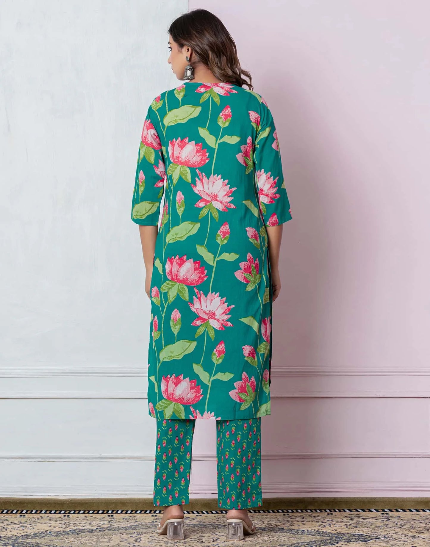 Affordable Green Cotton Printed Straight Kurta Set under 999