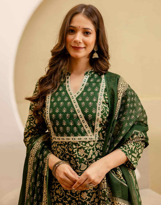 Skylee Green Cotton Printed Straight Kurta Set for Women