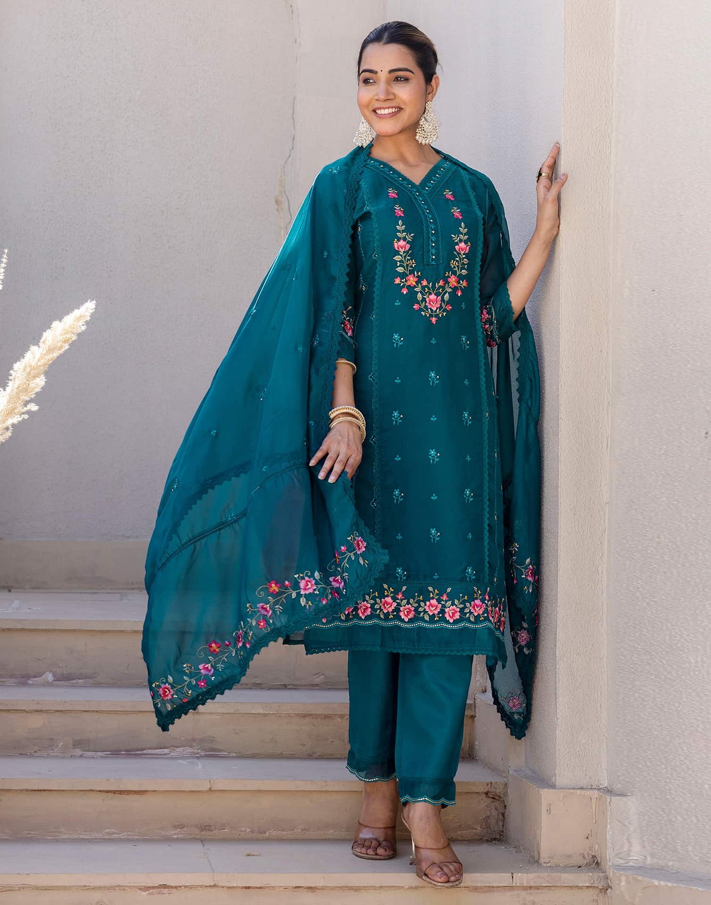Silk Blend Embroidery Straight Kurta with Pant & Dupatta