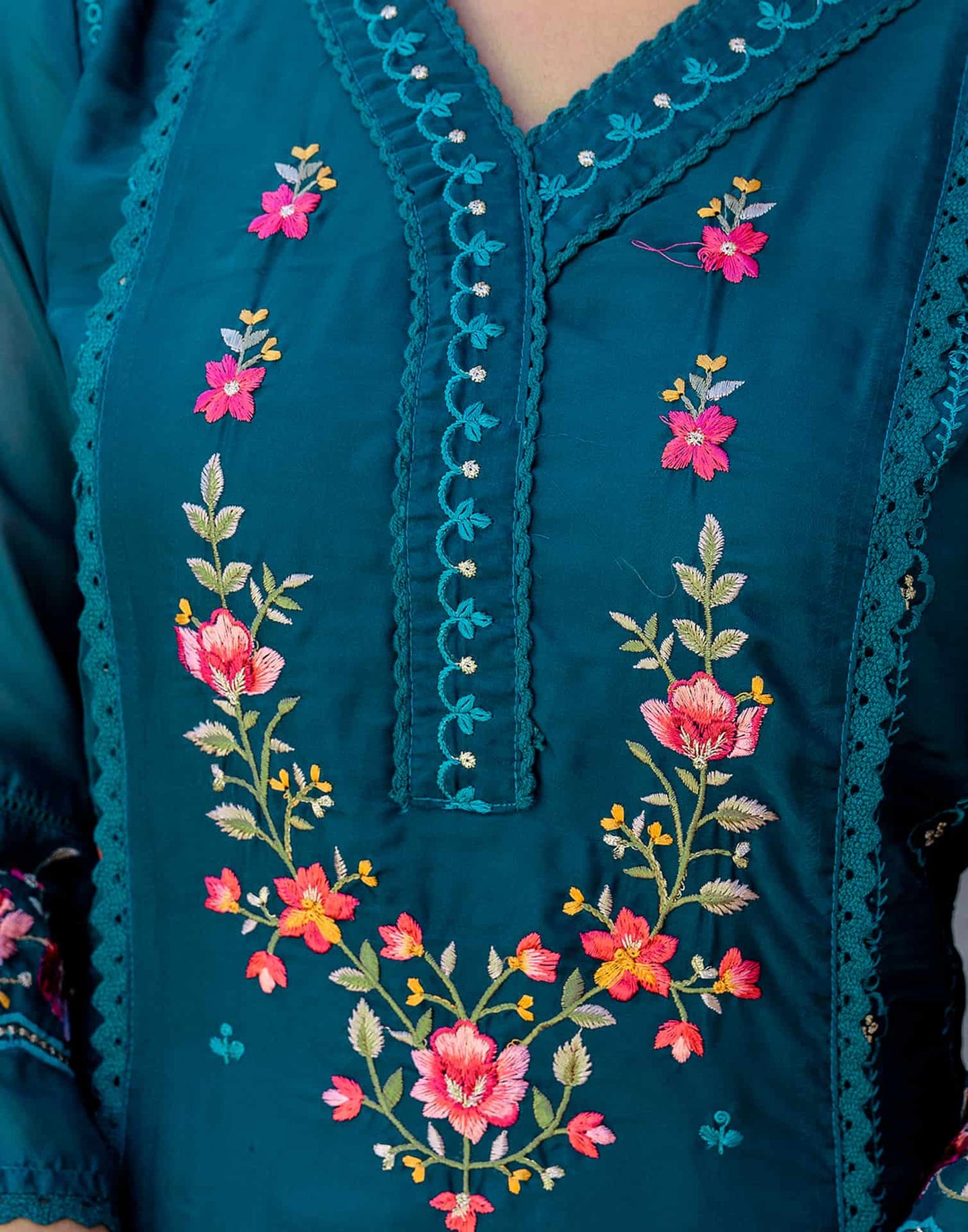 Silk Blend Embroidery Straight Kurta with Pant & Dupatta