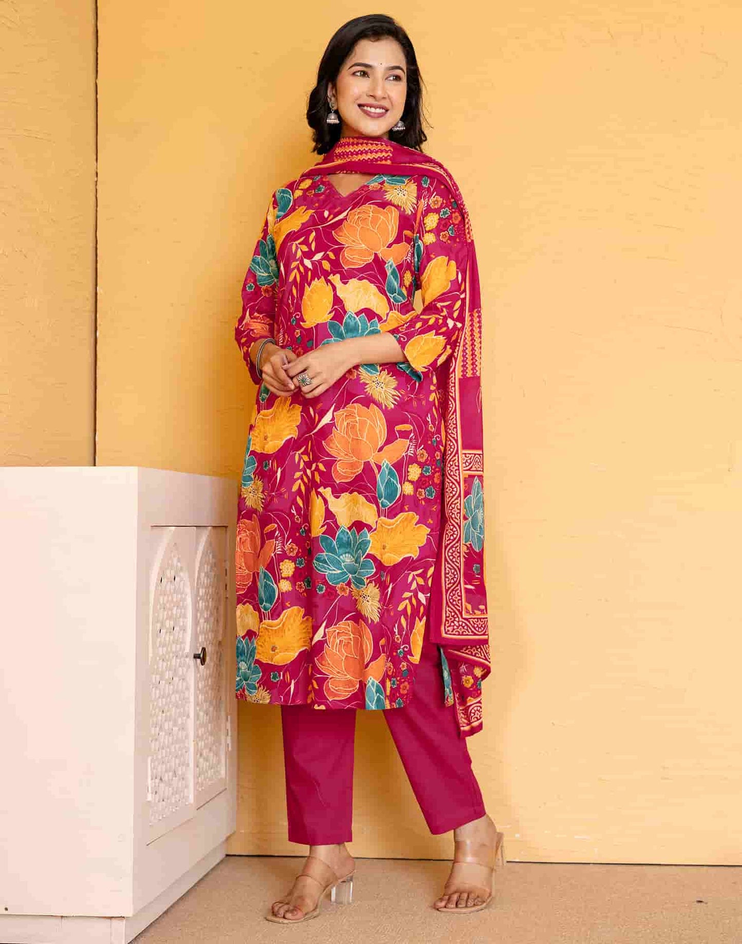 Pink Cotton Printed Straight Kurta Set with Pant & Dupatta Affordable Floral Casual Wear for Women under 799