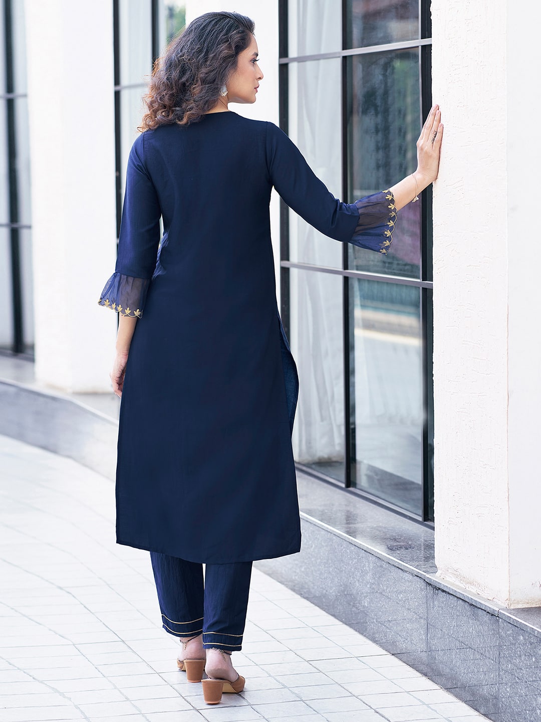 Navy Blue Silk Plain V Neck 3/4 Sleeve Straight Kurta Set With Pant & Dupatta