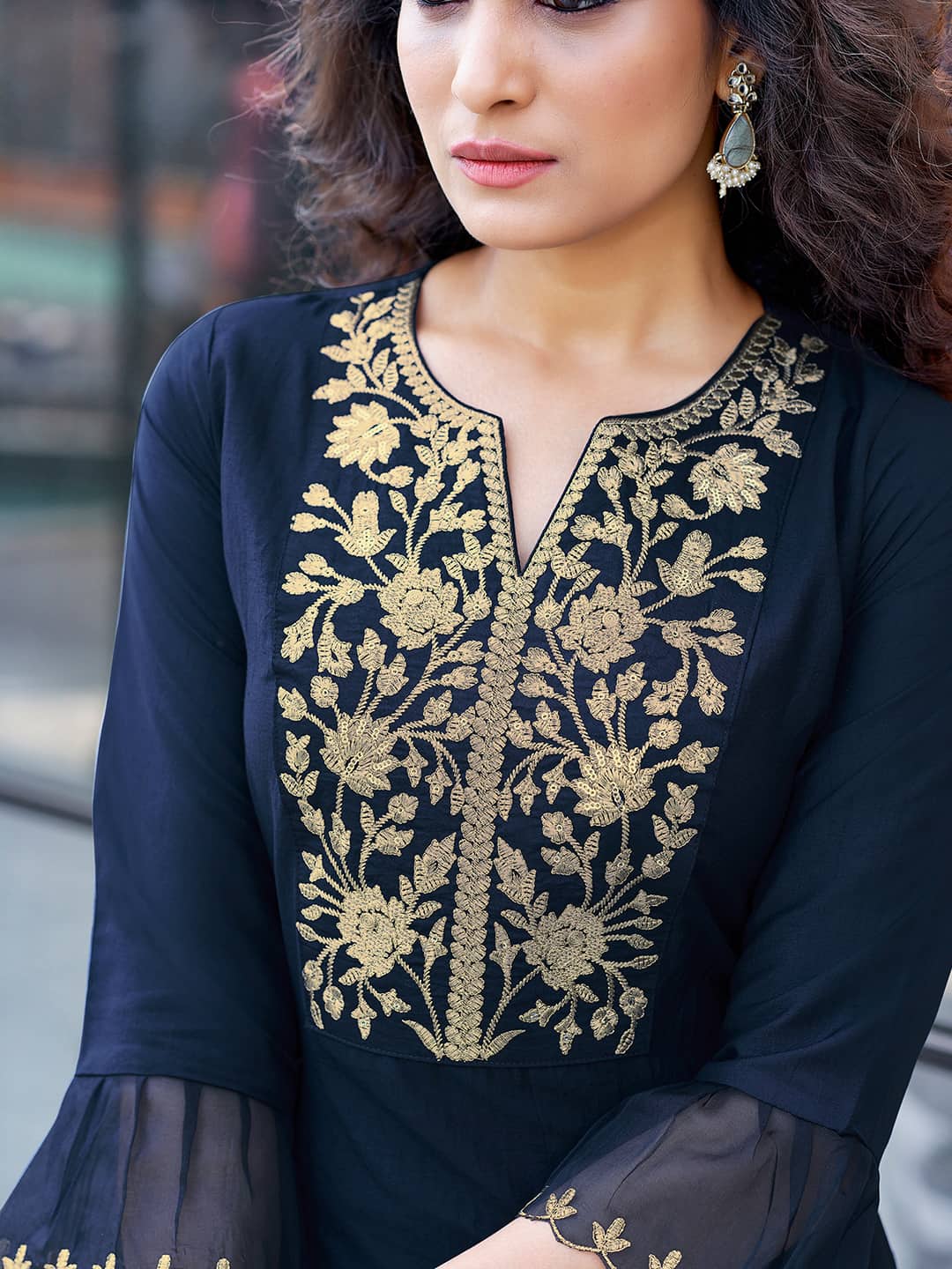 Navy Blue Silk Plain V Neck 3/4 Sleeve Straight Kurta Set With Pant & Dupatta