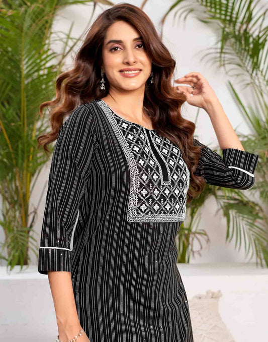 Cotton Embroidered Straight Kurti