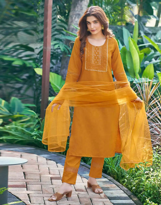 Affordable cotton kurti pant set with dupatta under 999