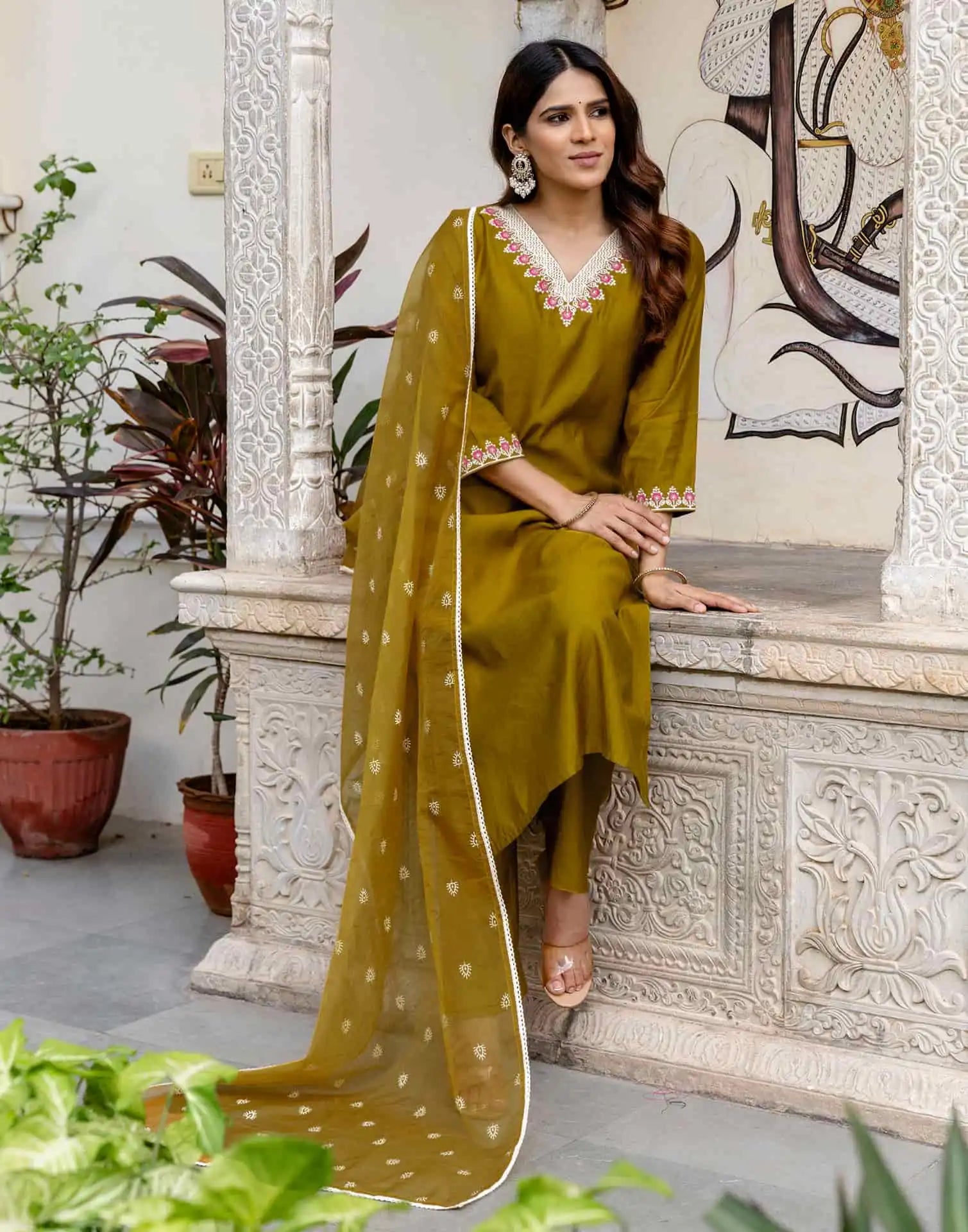 Green Silk Blend Embroidered Straight Kurta with Pant & Dupatta