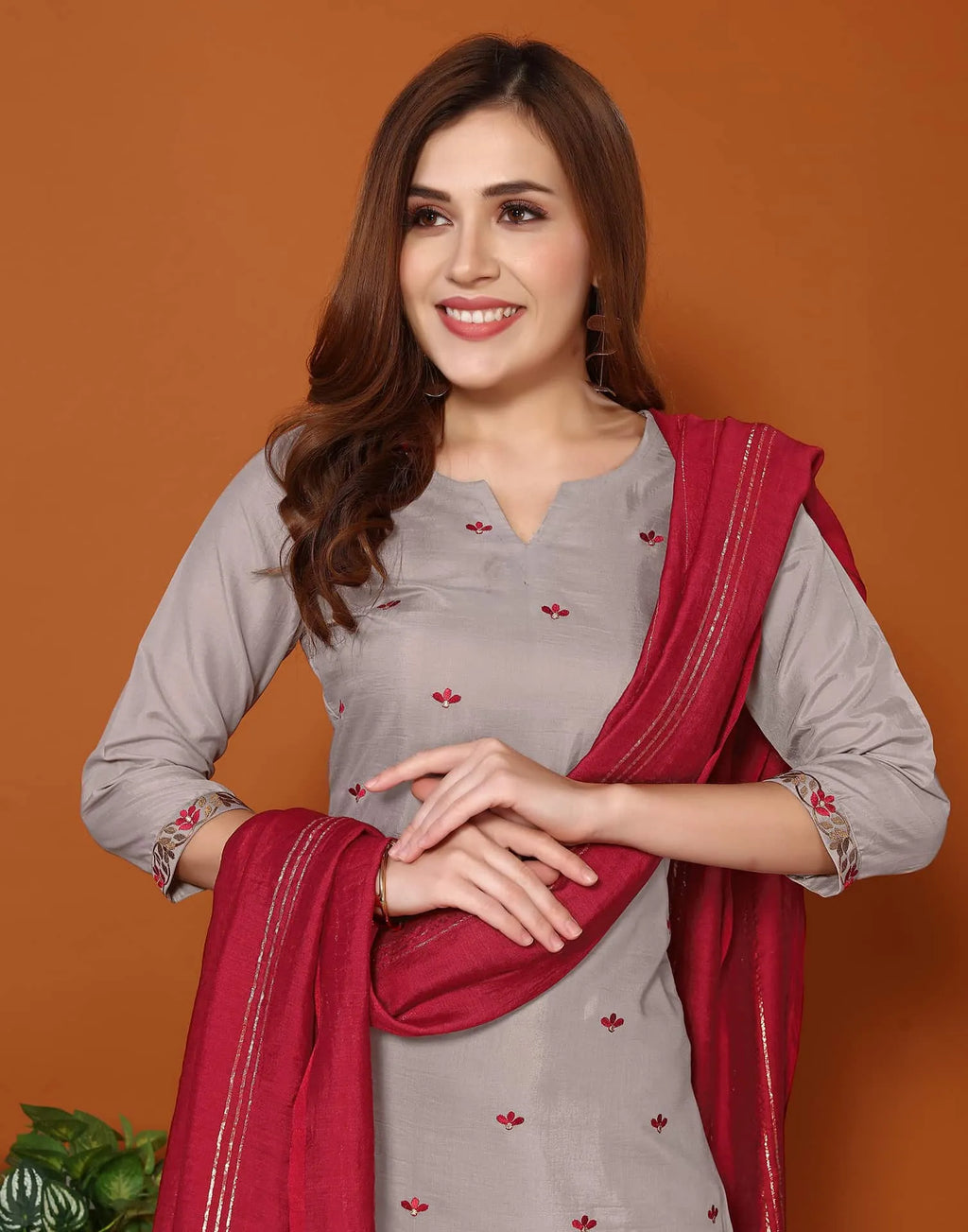 Embroidered Cotton Kurta Set with Dupatta under 999 V-Neck Kurti Set