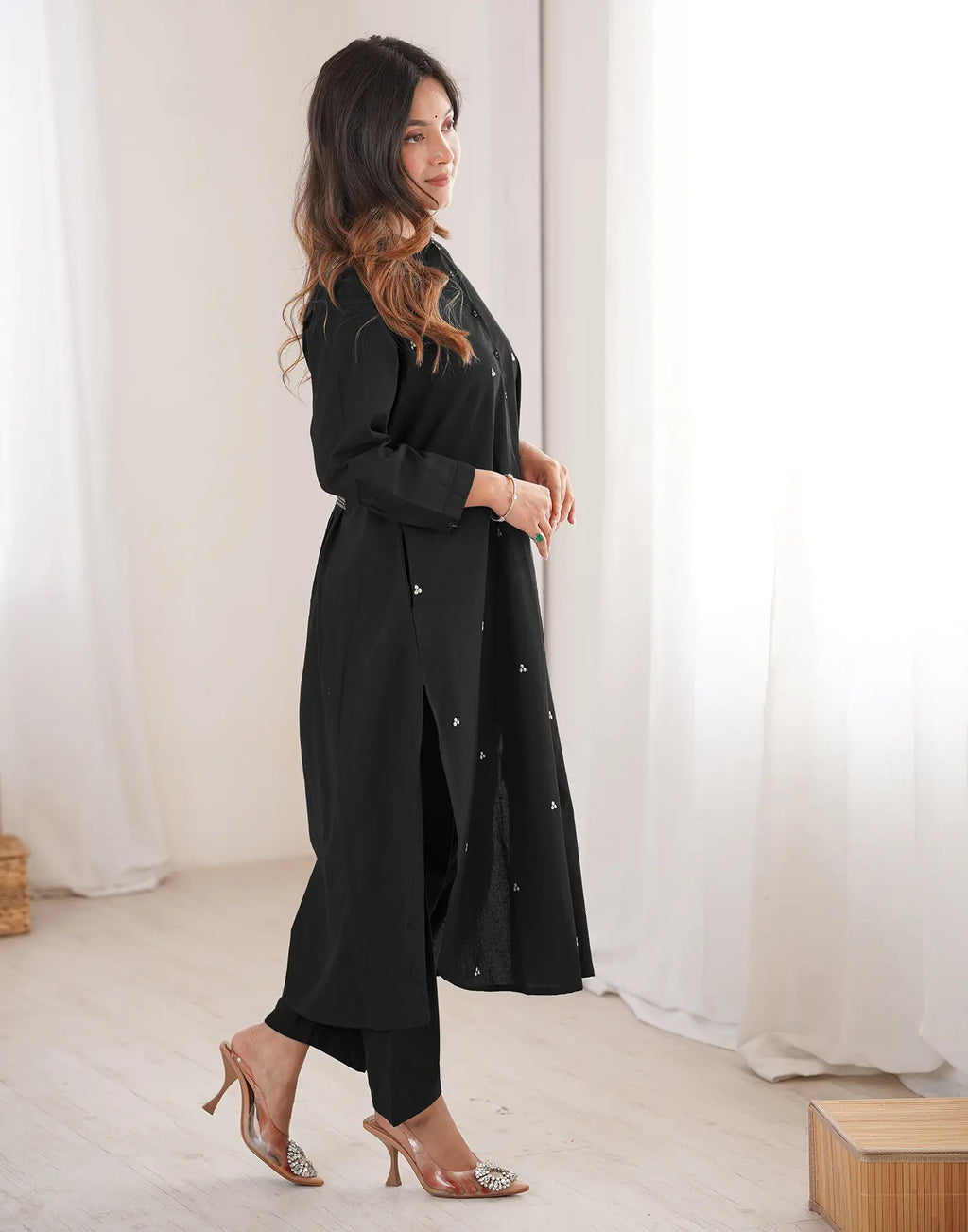 Skylee Cotton Embroidered Mandarin Collar Co-ord Set For Woman