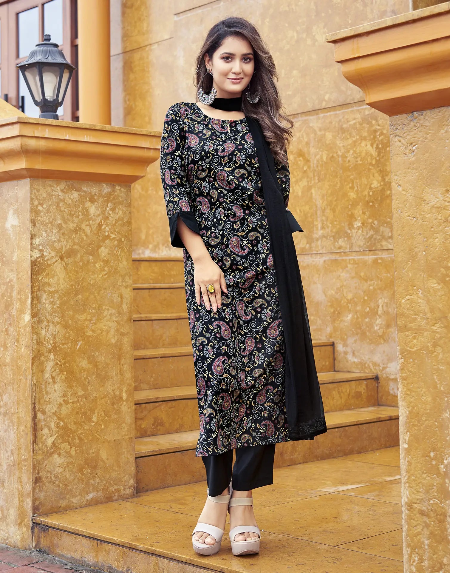 Crepe Printed Straight 3 Piece Kurta Set