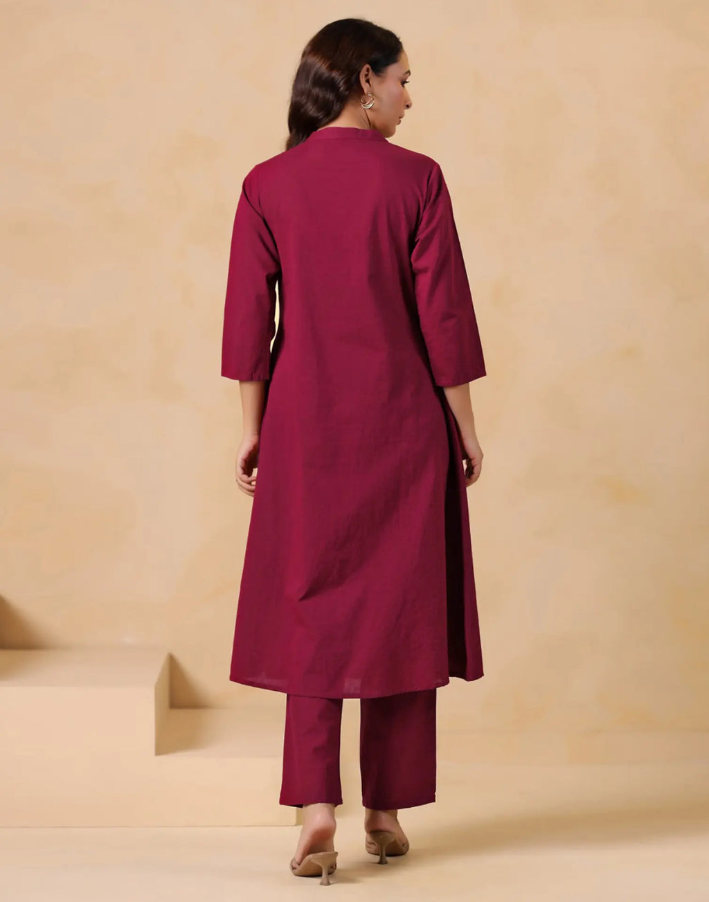 Skylee Cotton Embroidered V-Neck Co-ord Set For Woman