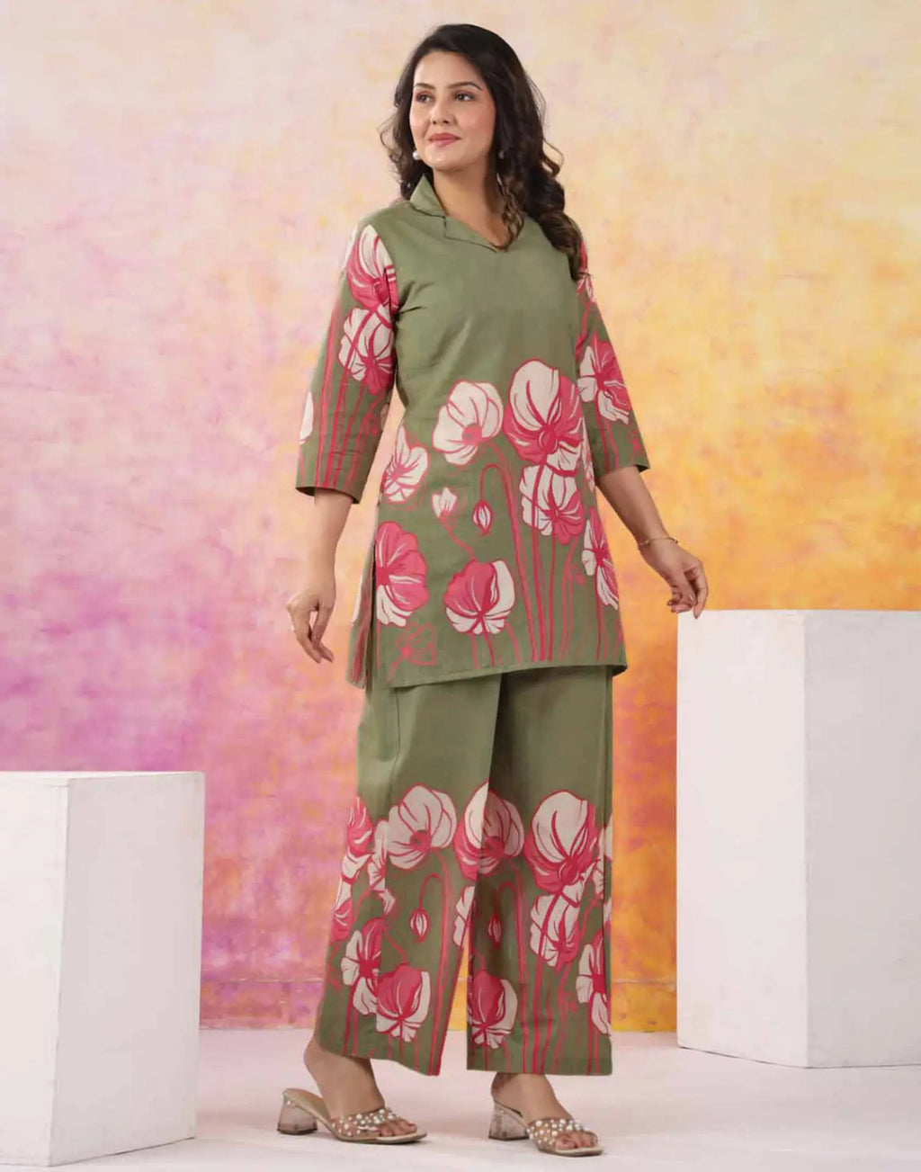 Skylee Cotton Floral Print Spread Neck Co-ord Set For Woman