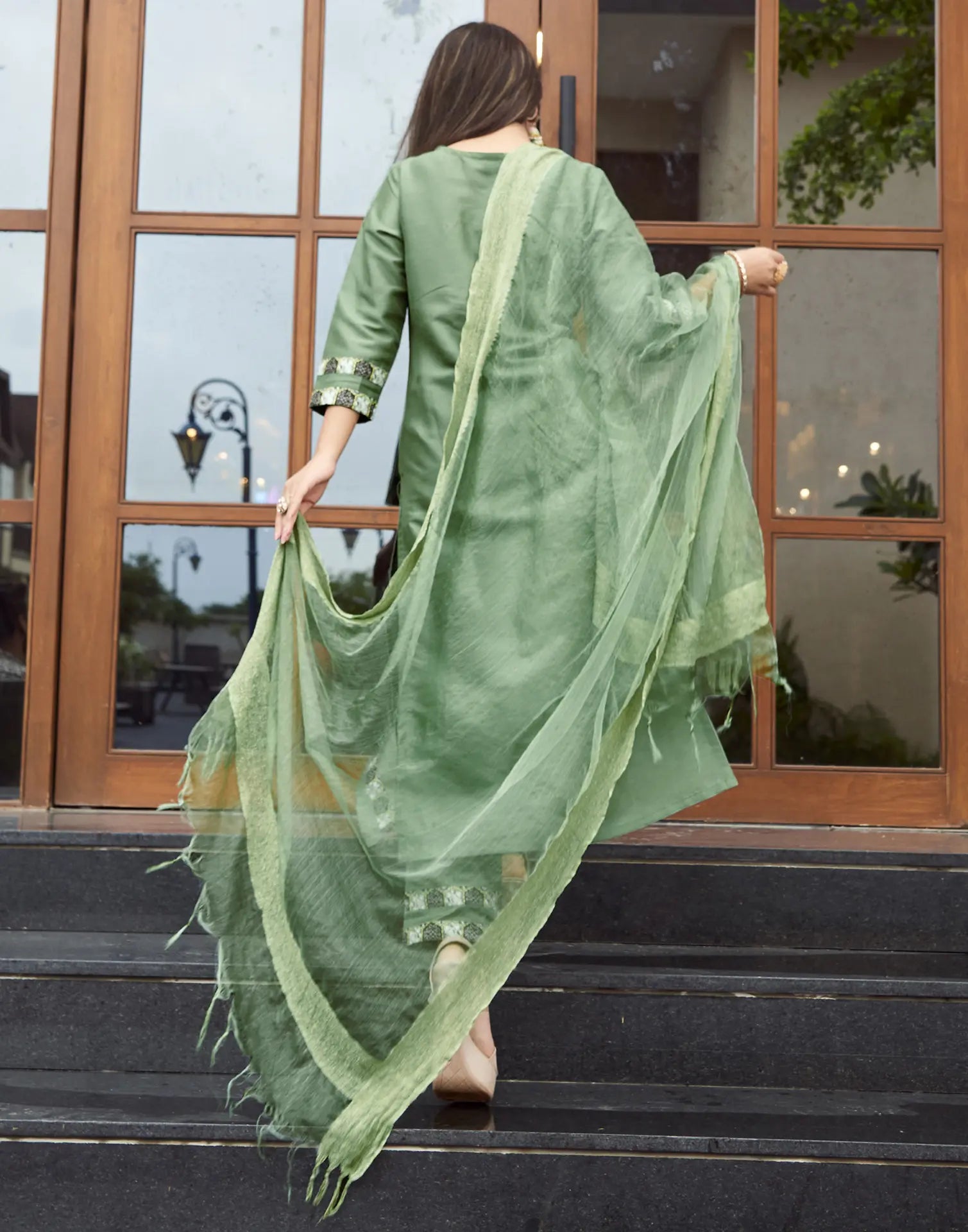 Rayon Plain Straight 3 Piece Kurta Set