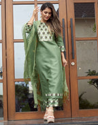 Rayon Plain Straight 3 Piece Kurta Set
