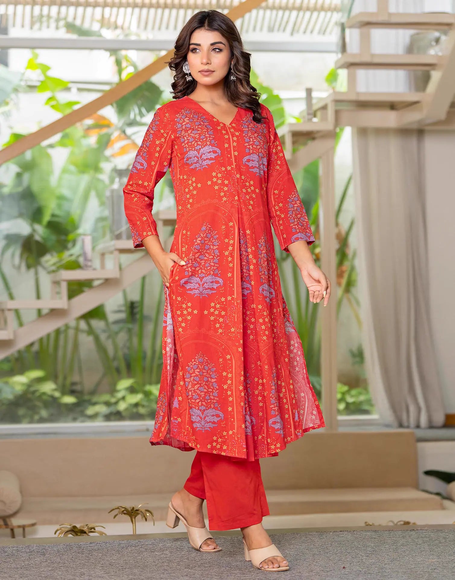 Skylee Cotton Printed V-Neck Co-ord Set For Woman