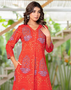 Skylee Cotton Printed V-Neck Co-ord Set For Woman