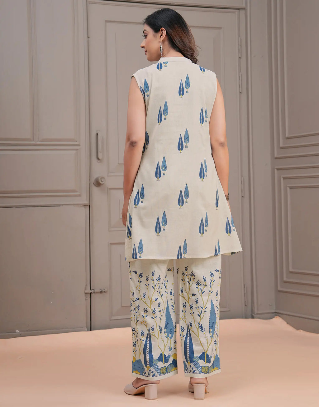 Skylee Cotton Printed Mandarin Collar Co-ord Set For Woman