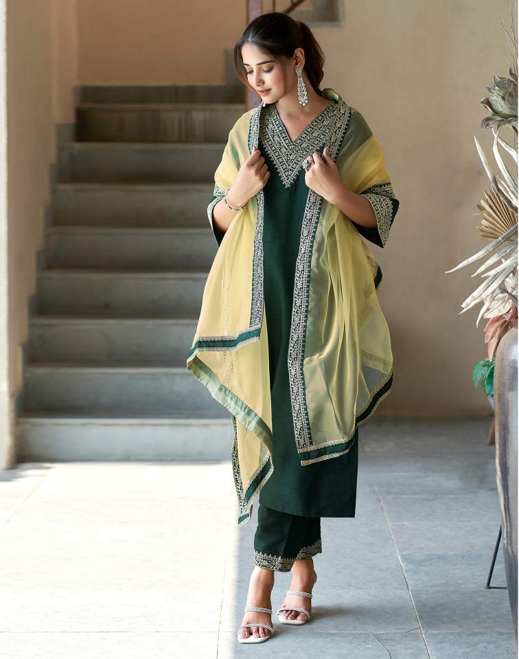 Dark Green Silk Plain V Neck 3/4 Sleeve Straight Kurta Set With Pant & Dupatta