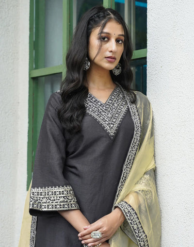 Silk Blend Embroidered Straight 3 Piece Kurta Set