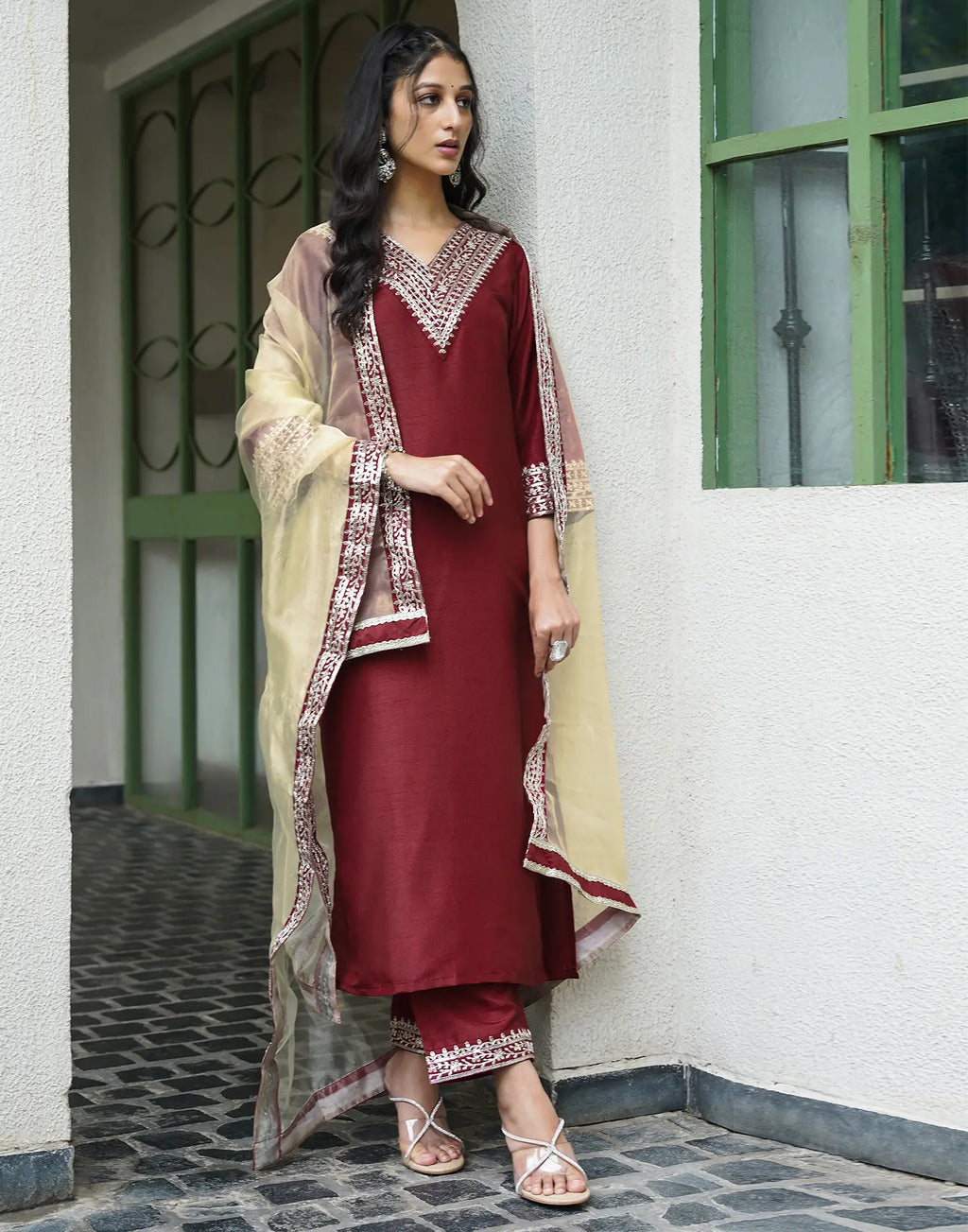 Silk Blend Embroidered Straight 3 Piece Kurta Set