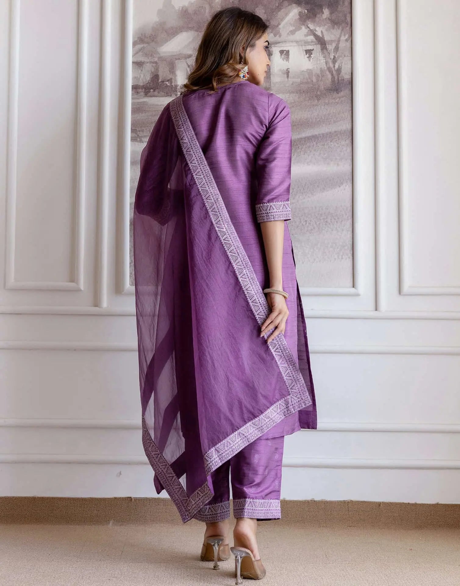 Skylee Silk Blend Printed Straight 3 Piece Kurta Set For Woman