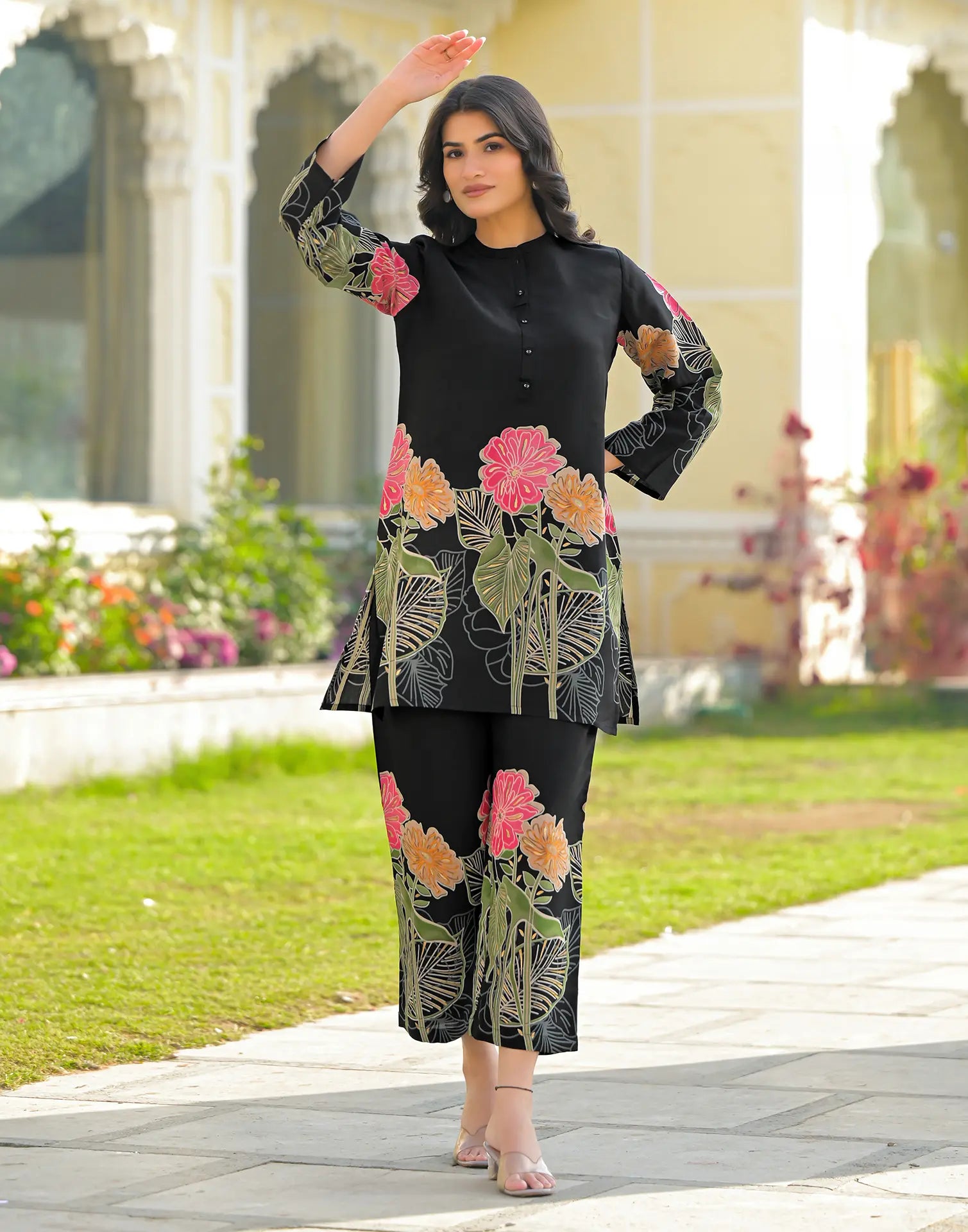 Skylee Silk Printed Mandarin Collar Co-ord Set For Woman