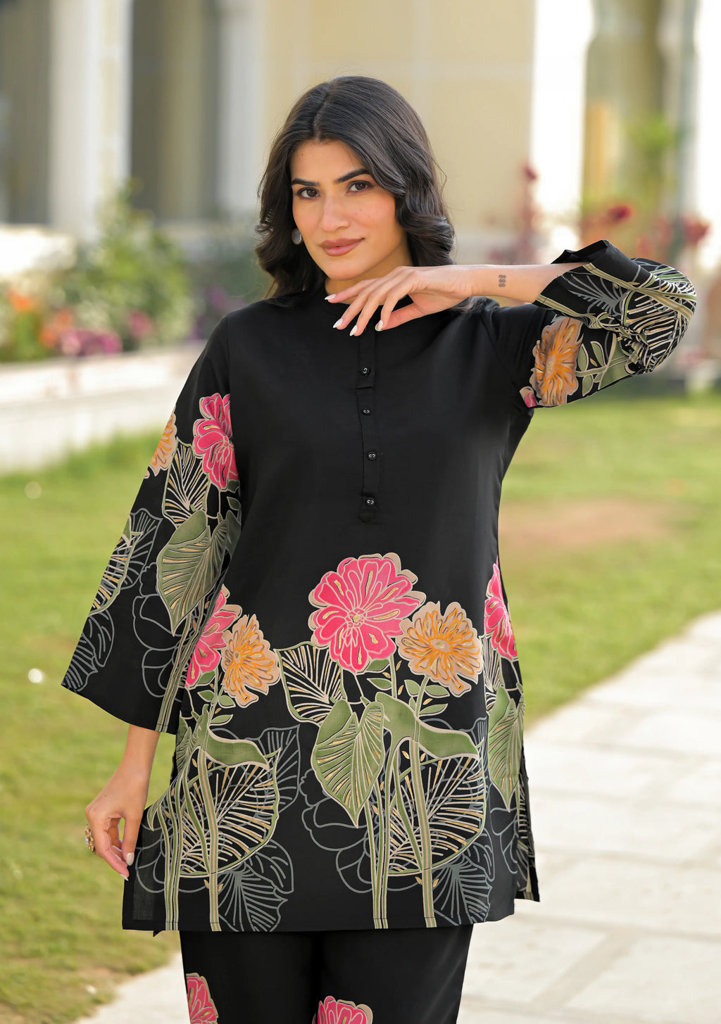 Skylee Silk Printed Mandarin Collar Co-ord Set For Woman