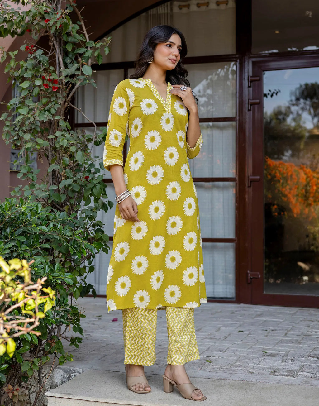 Citron Yellow Mandarin Collar V-Neck Printed Straight Ethnic Co-ord Set