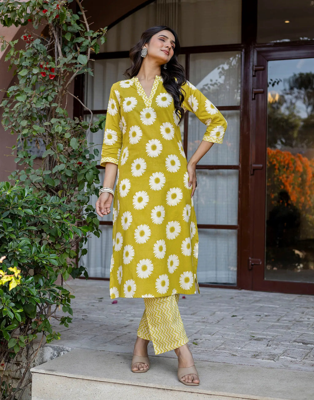 Citron Yellow Mandarin Collar V-Neck Printed Straight Ethnic Co-ord Set