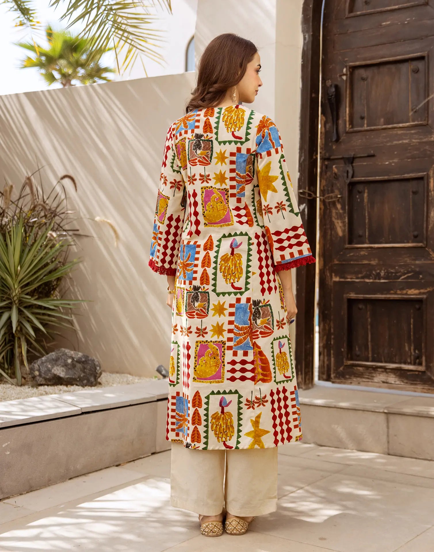 Ivory Round Notch Neck Digital Printed A-Line Ethnic Co-ord Set