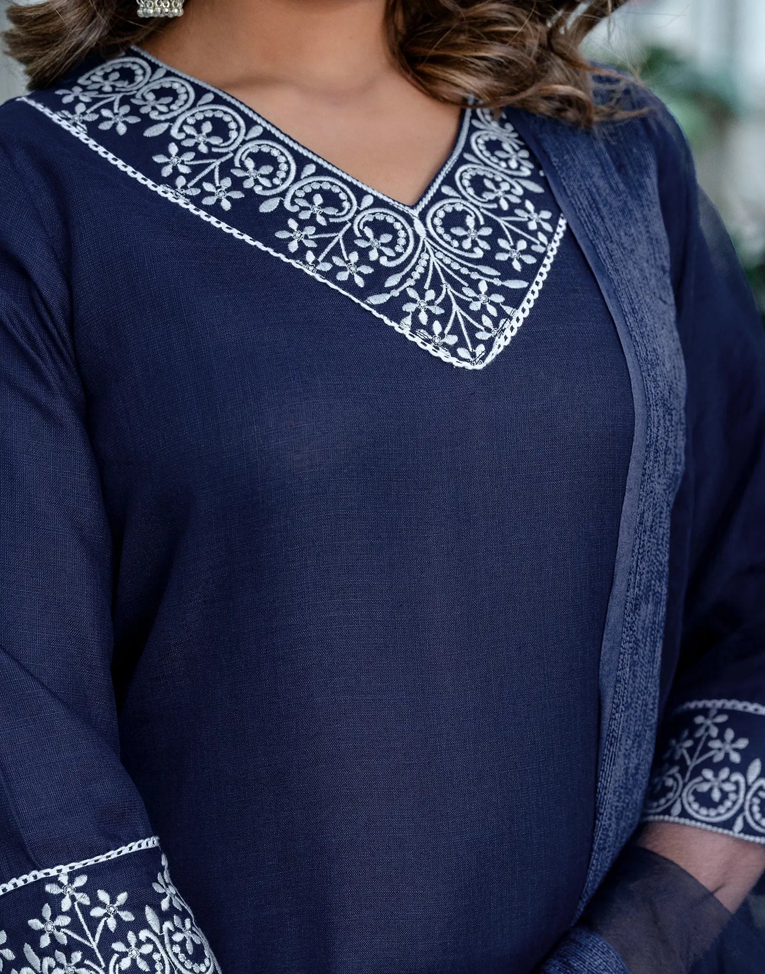 Cotton Blend Embroidered Straight 3 Piece Kurta Set