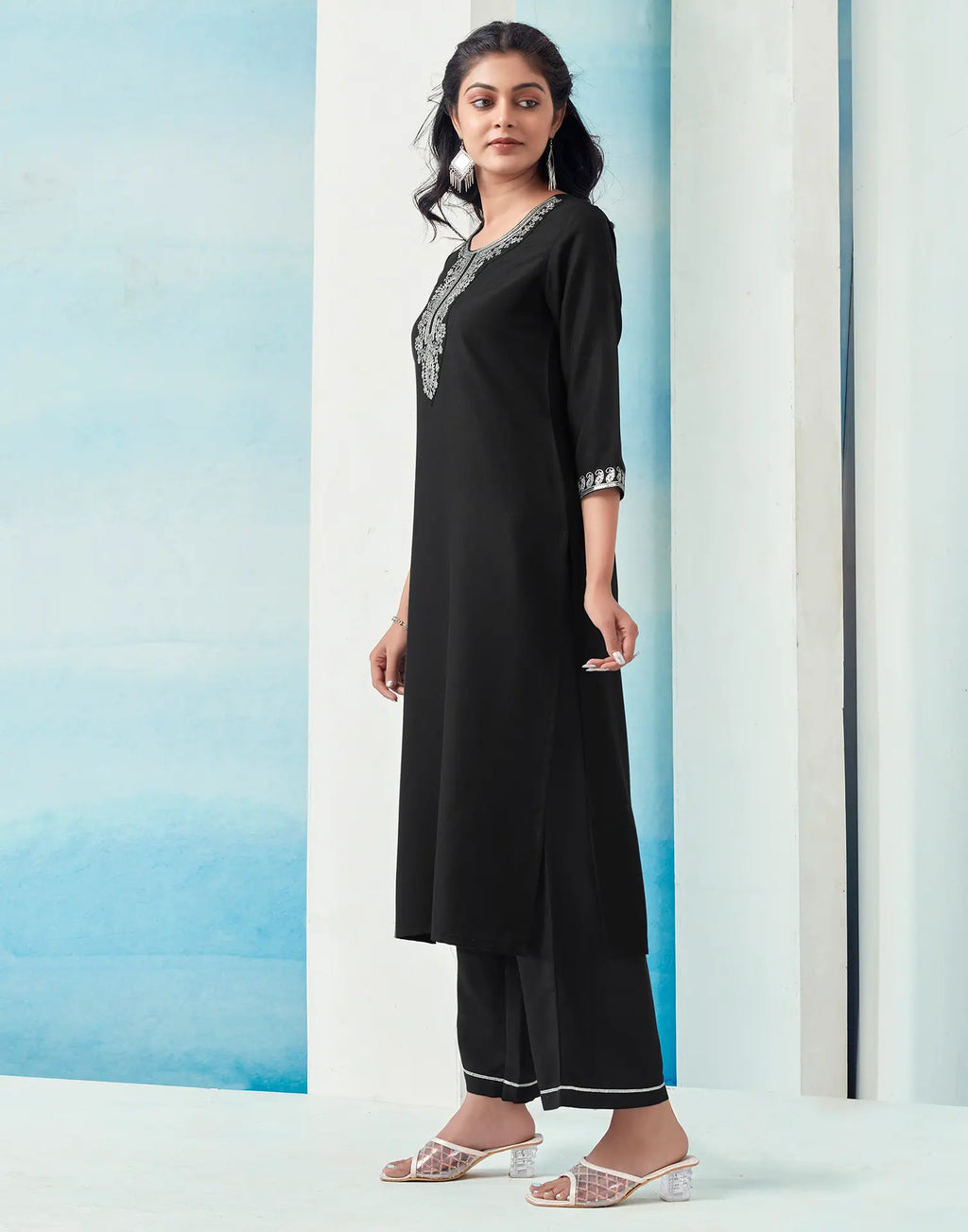 Rayon Embroidered Straight 3 Piece Kurta Set