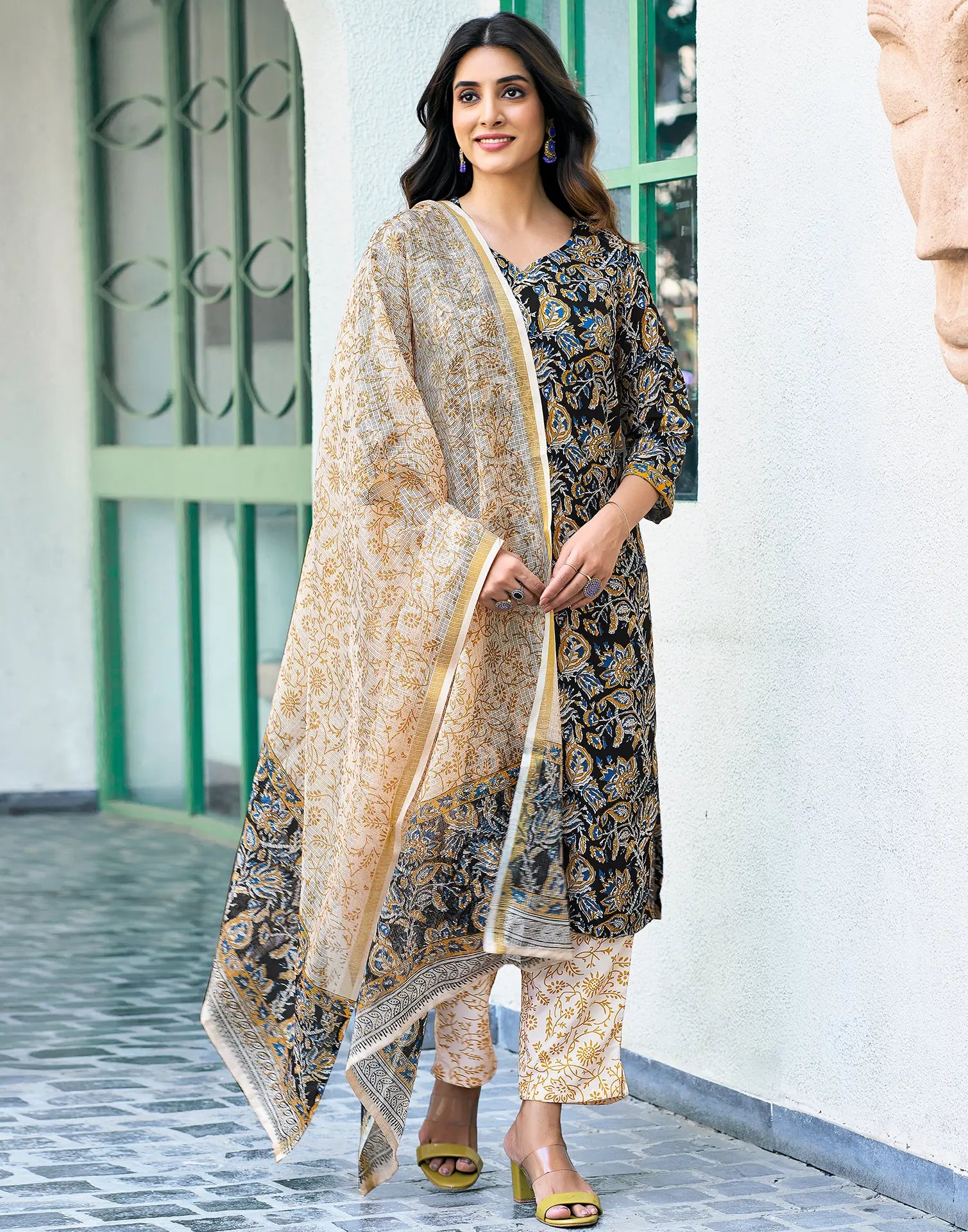 Viscose Rayon Floral Print Straight 3 Piece Kurta Set