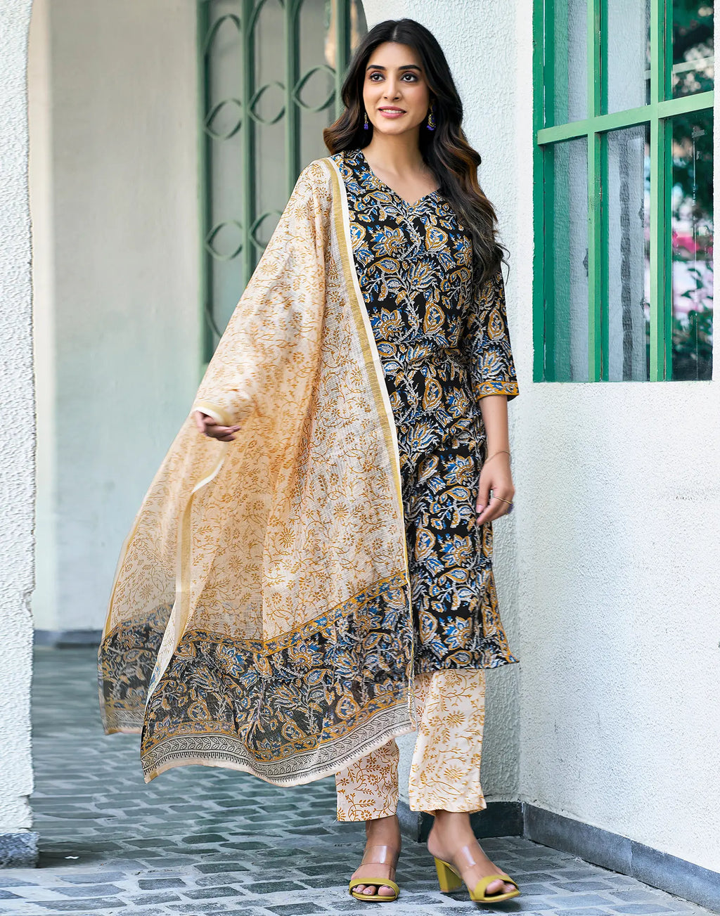 Viscose Rayon Floral Print Straight 3 Piece Kurta Set