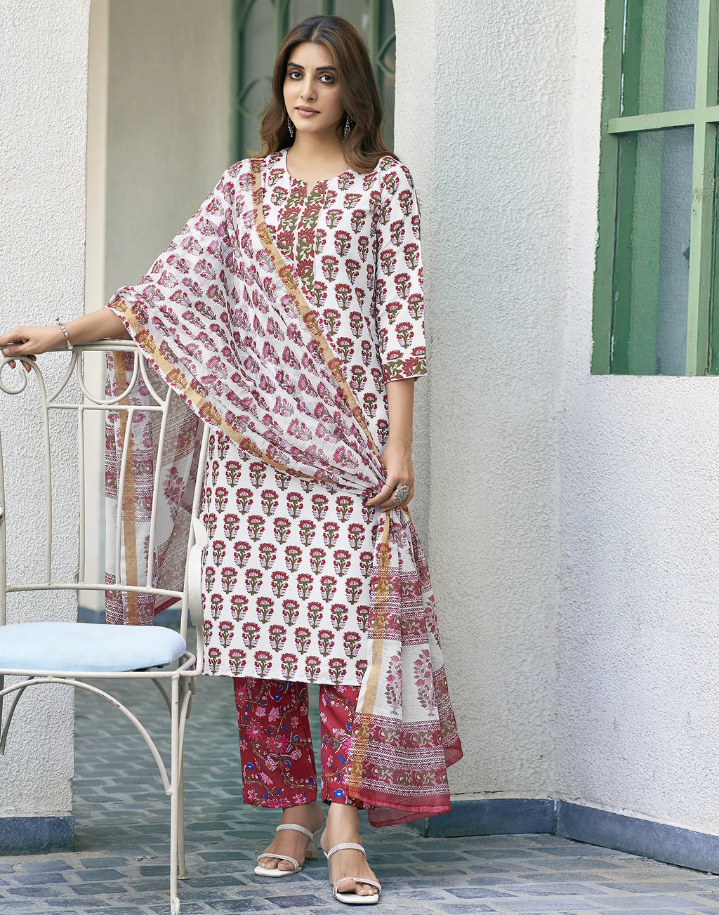 Viscose Rayon Floral Print Straight 3 Piece Kurta Set