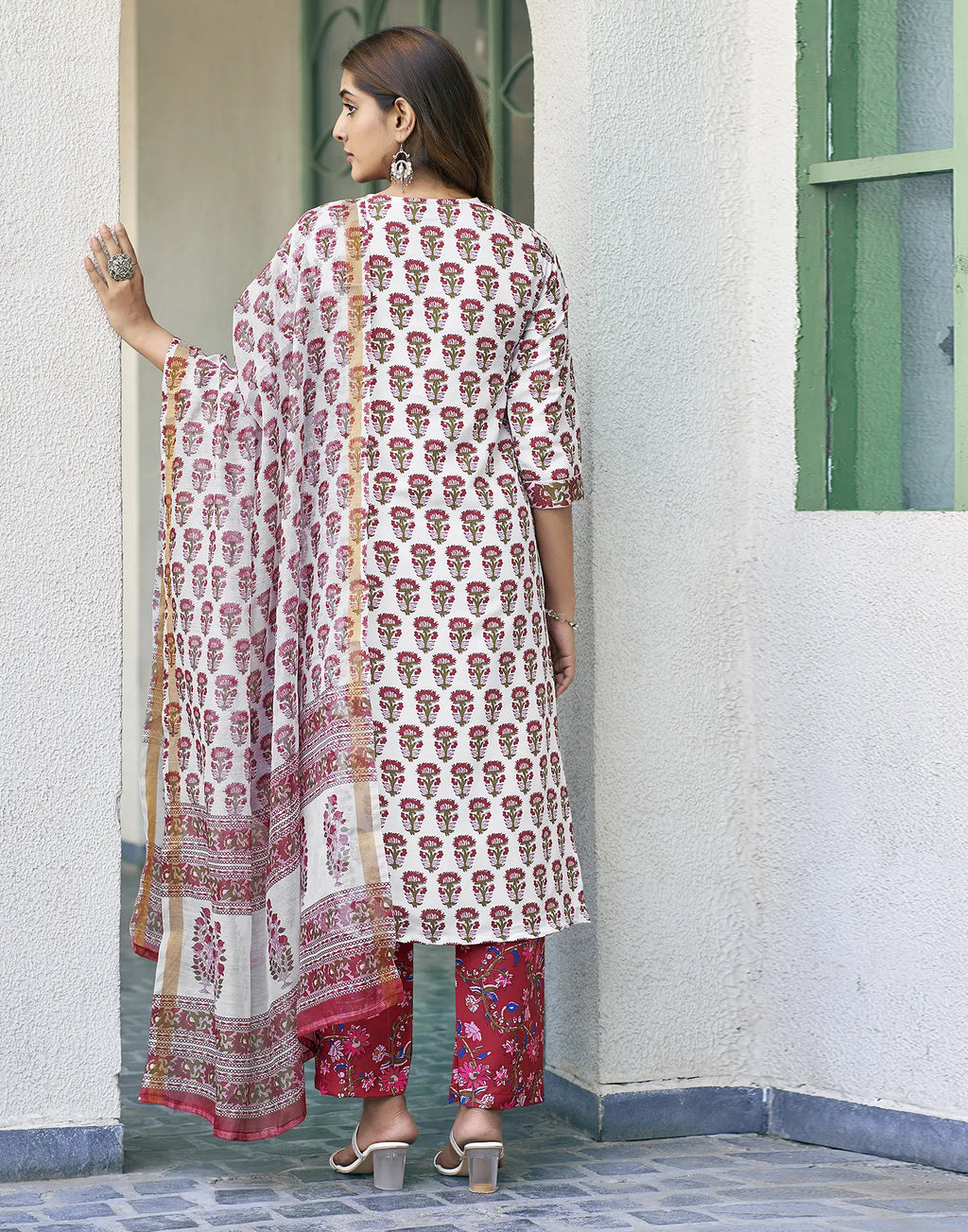 Viscose Rayon Floral Print Straight 3 Piece Kurta Set