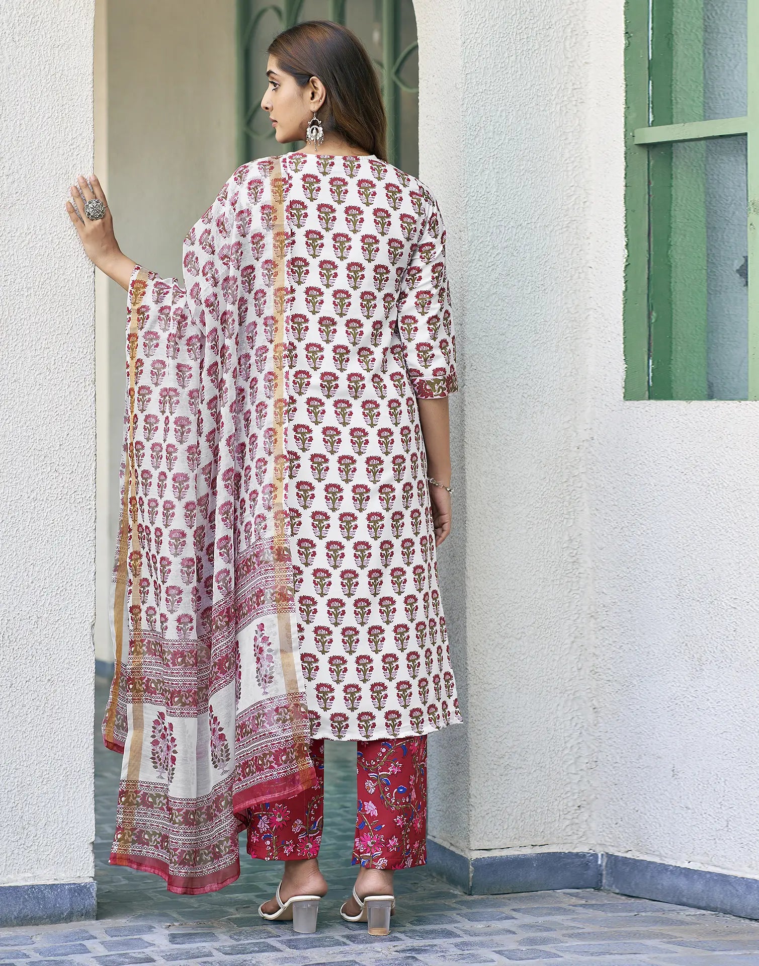 Viscose Rayon Floral Print Straight 3 Piece Kurta Set