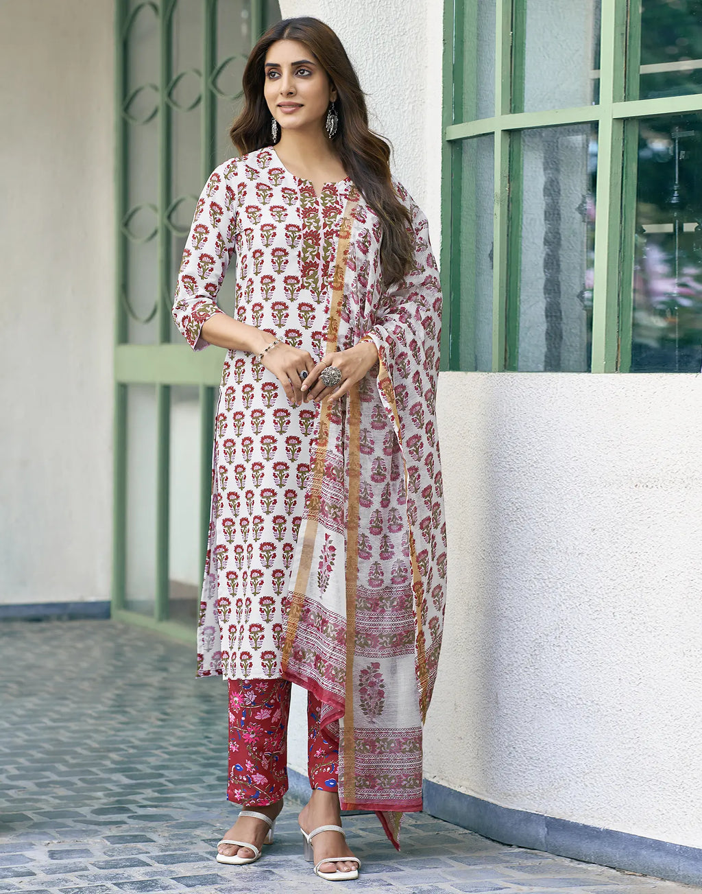 Viscose Rayon Floral Print Straight 3 Piece Kurta Set