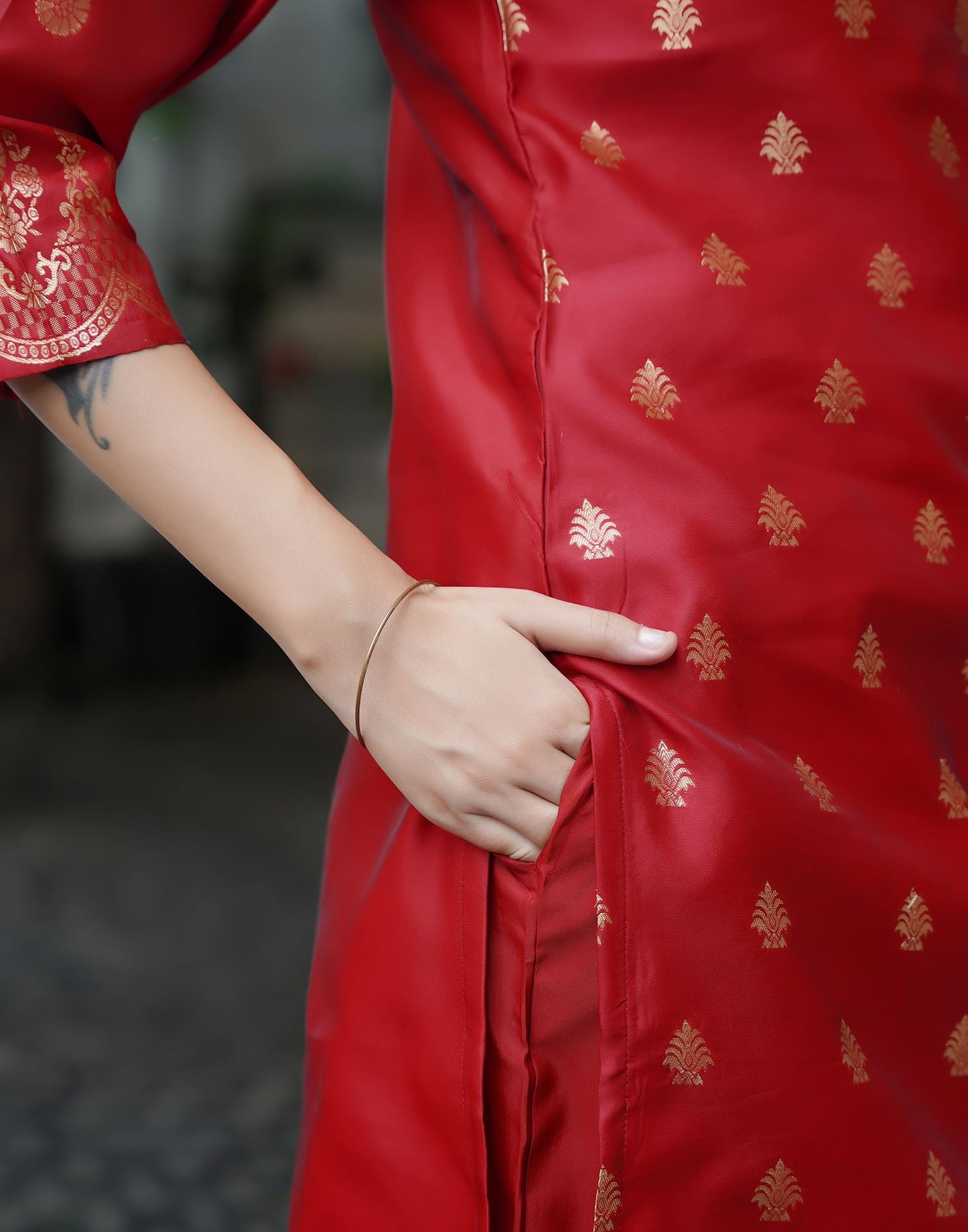 Silk Blend Jacquard Straight Kurta with Pant & Dupatta