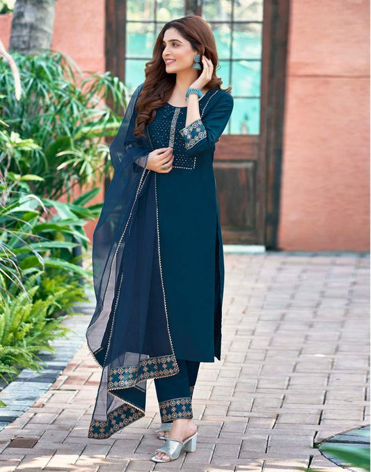 Blue Silk Plain Round Neck 3/4 Sleeve Straight Kurta Set With Pant & Dupatta