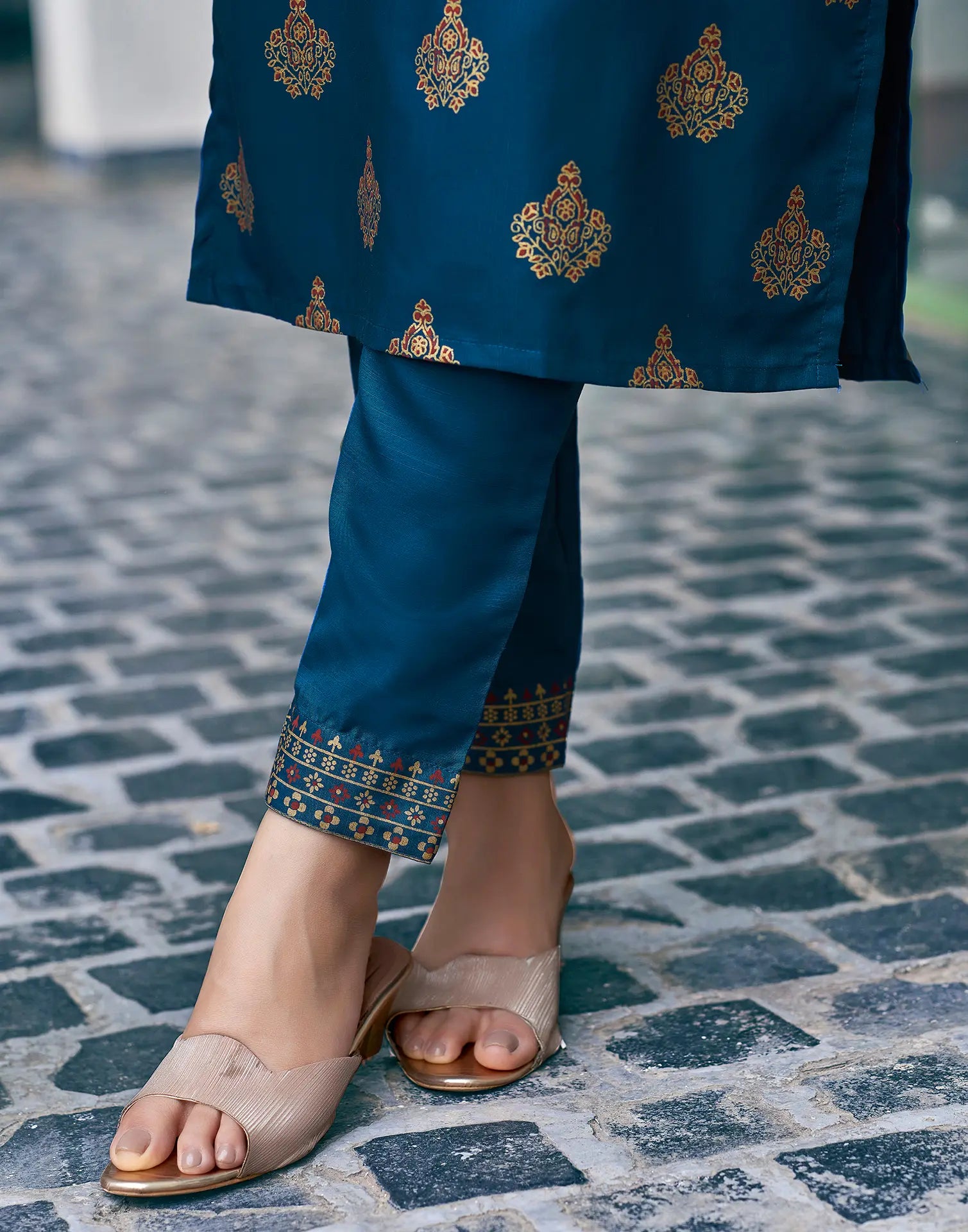 Viscose Rayon Foil Print Straight 3 Piece Kurta Set
