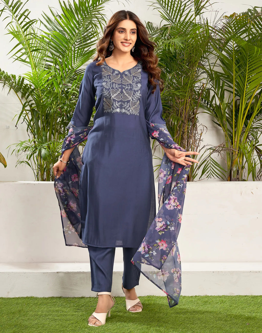 Silk Blend Embroidered Straight 3 Piece Kurta Set