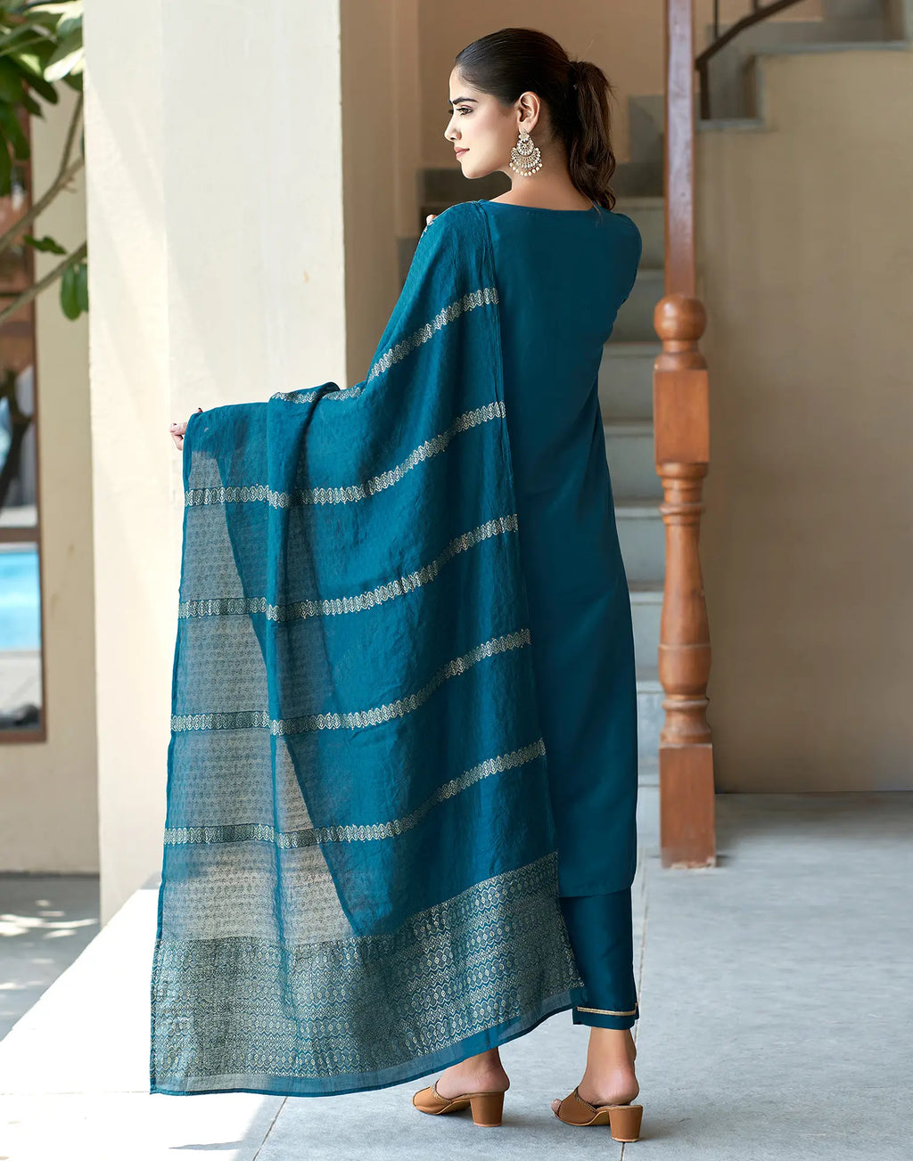 Cotton Blend Embroidered Straight 3 Piece Kurta Set