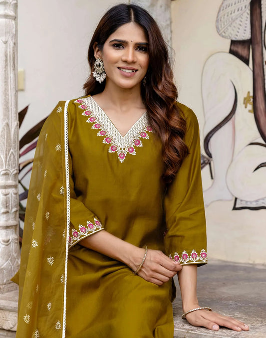 Green Silk Blend Embroidered Straight Kurta with Pant & Dupatta