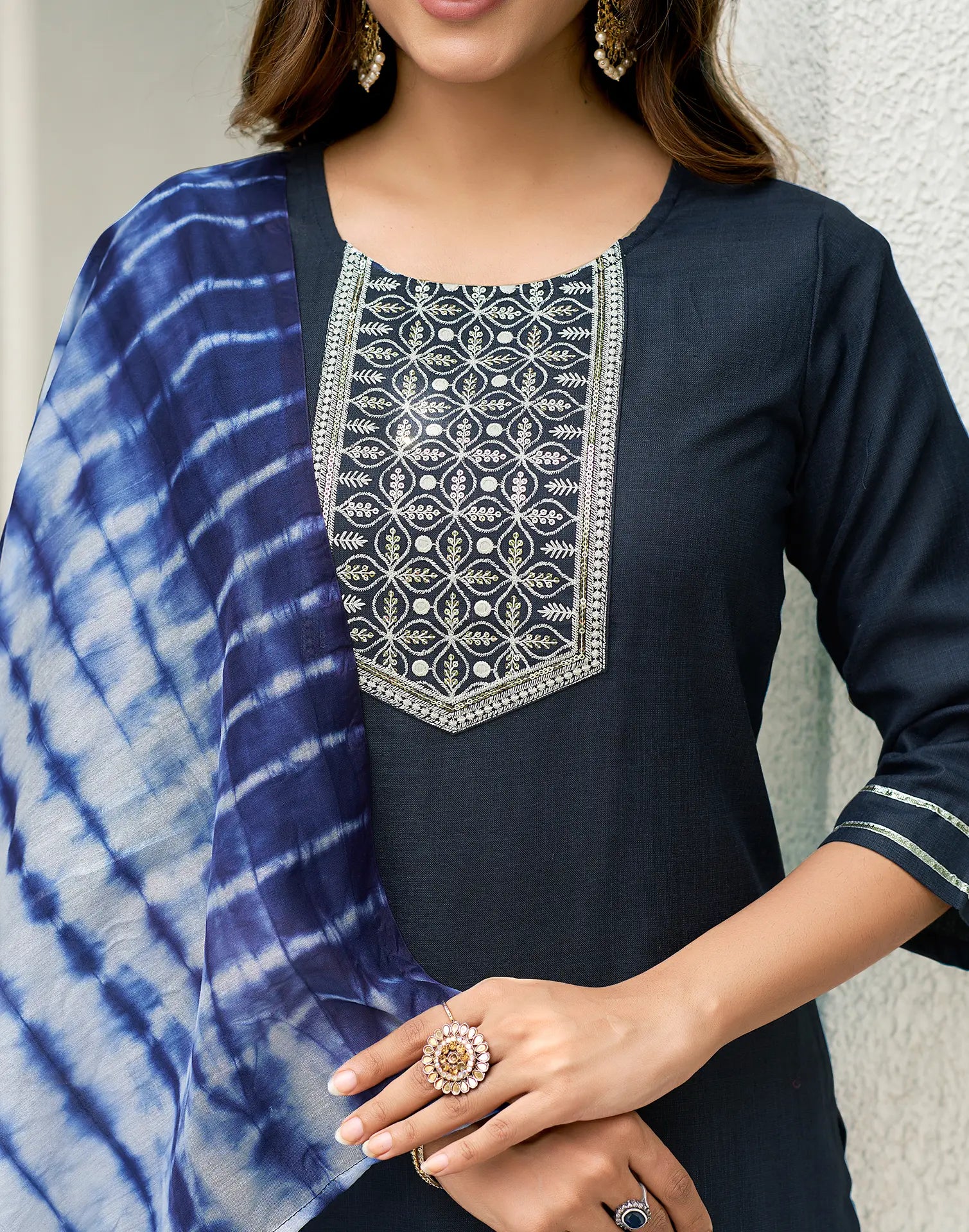 Cotton Blend Embroidered Straight 3 Piece Kurta Set