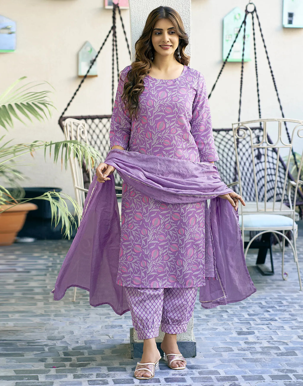 Rayon blend Printed Straight 3 Piece Kurta Set